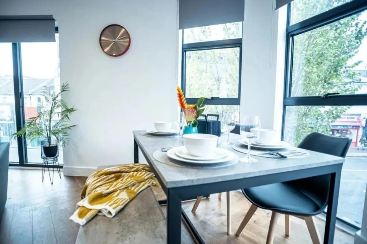 Beautiful 2 Bedroom Flat Next To Brighton Station I Sleep 6 I Rhttt Apartment